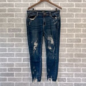 Judy Blue Distressed Skinny Jeans Shark bite ankles Women’s Size 15/32